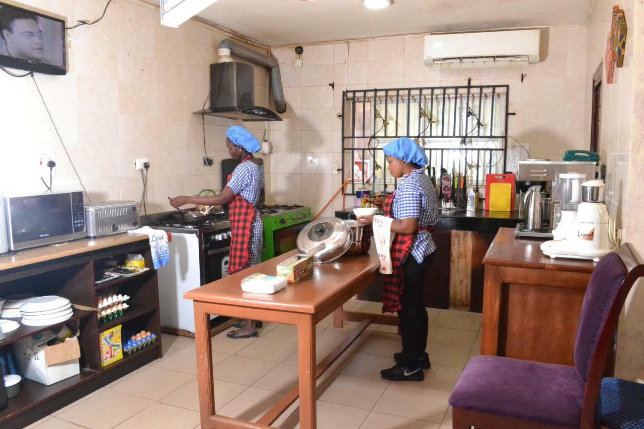 Limoh Suites Benin City Exterior foto