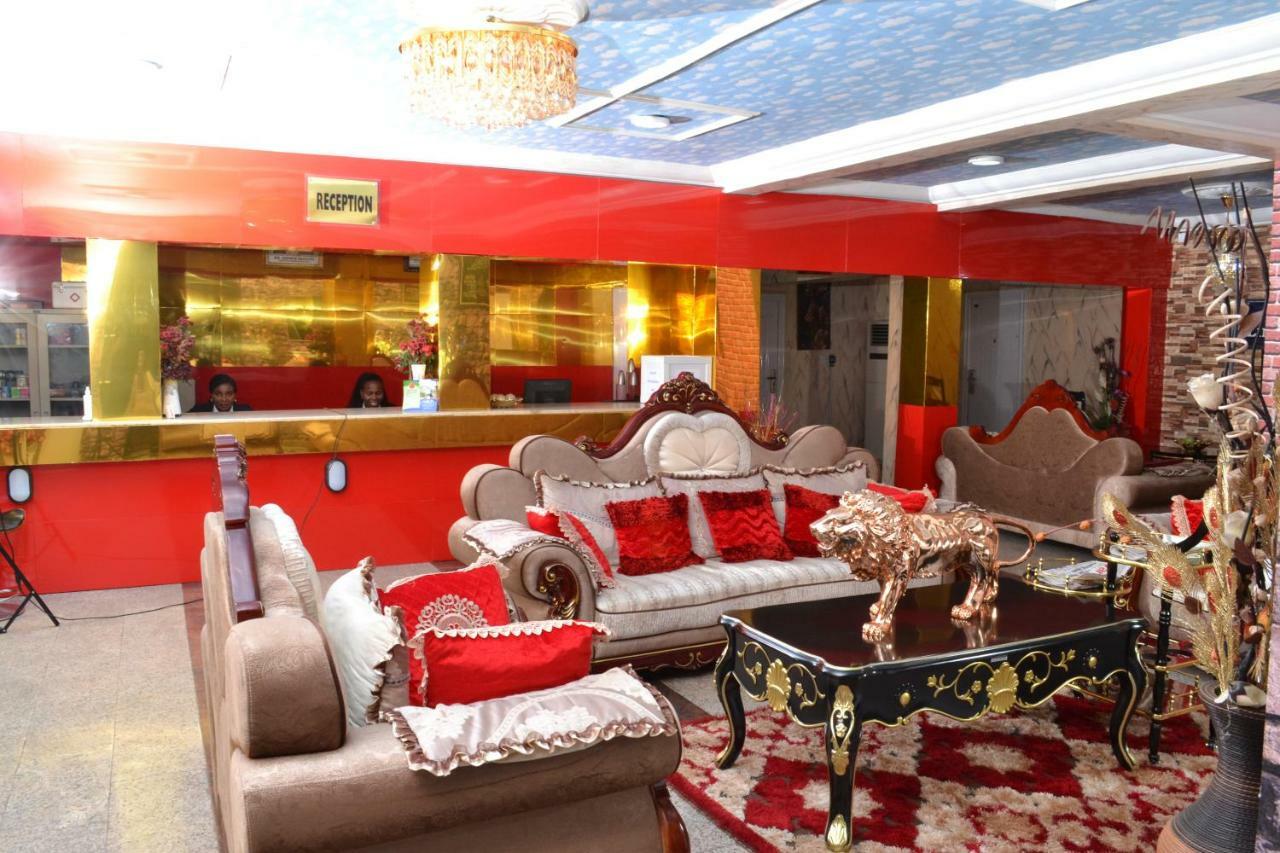 Limoh Suites Benin City Exterior foto
