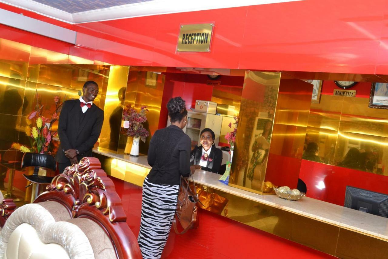 Limoh Suites Benin City Exterior foto