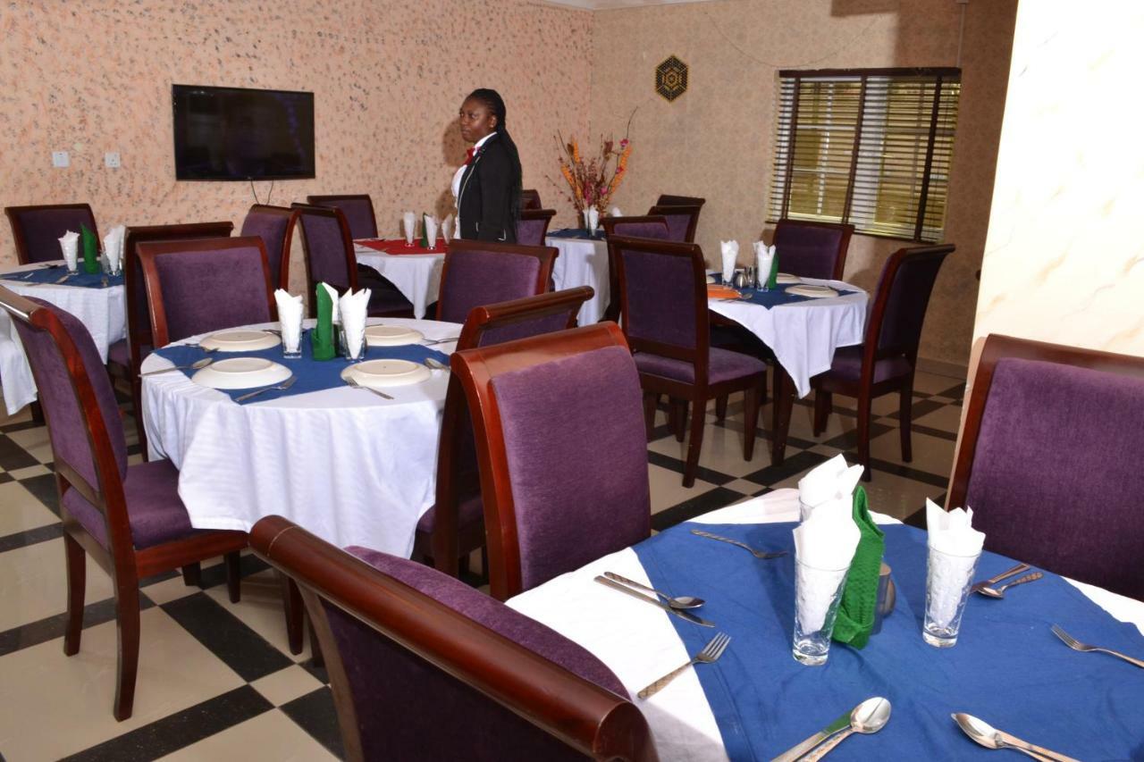 Limoh Suites Benin City Exterior foto