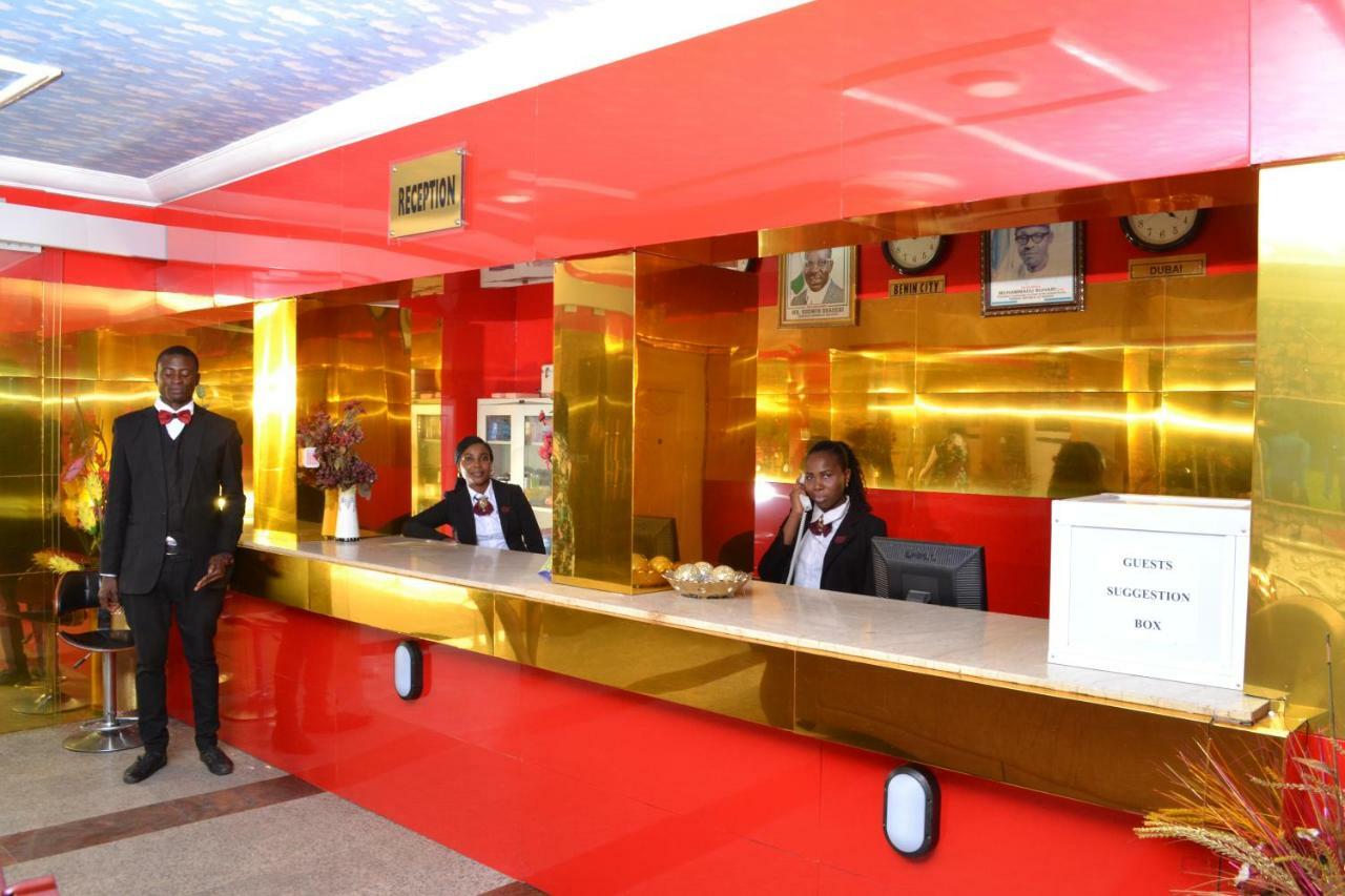 Limoh Suites Benin City Exterior foto